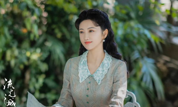 不演“白花”演“女王”，哪些女演员换戏路了？