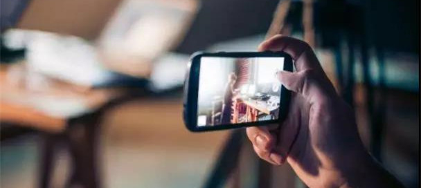 虎牙和斗鱼的蜗角之争