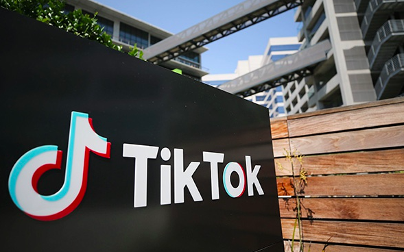 TikTok迎好消息！又一海外市场解封，长期雄崌下载榜冠军