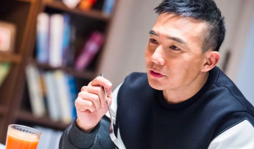 刘畊宏人气下滑，张同学掉粉十几万，抖音不需要头部主播？