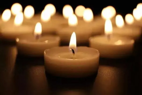 台湾女歌手千百惠去世，代表作《想你的时候》《走过咖啡屋》