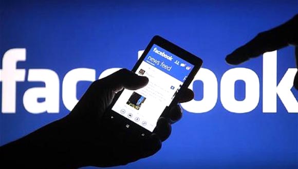Facebook被罚50亿美元上热搜 市值却应声大涨104亿