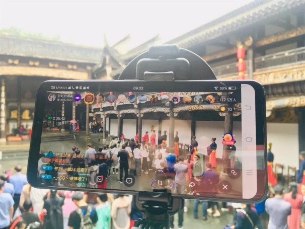 “三驾齐驱”：探索地面频道的创新发展新动能
