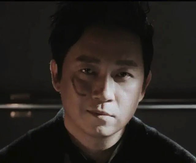 E3371010-7A56-4597-8F68-C19E31395744