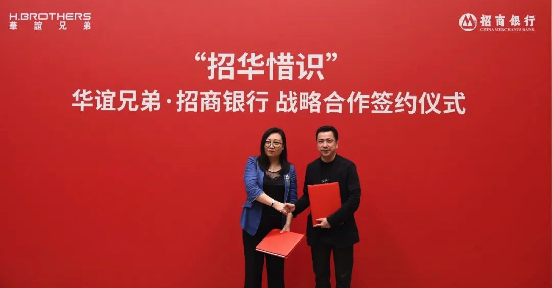 DAE1BDED-9A26-4794-A19B-195B27F201EA