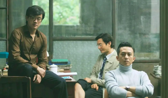 在直播间，俞敏洪与罗永浩擦肩而过