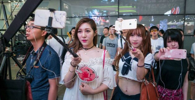 快手、B站、斗鱼、虎牙的游戏直播：一场腾讯四小弟的PK