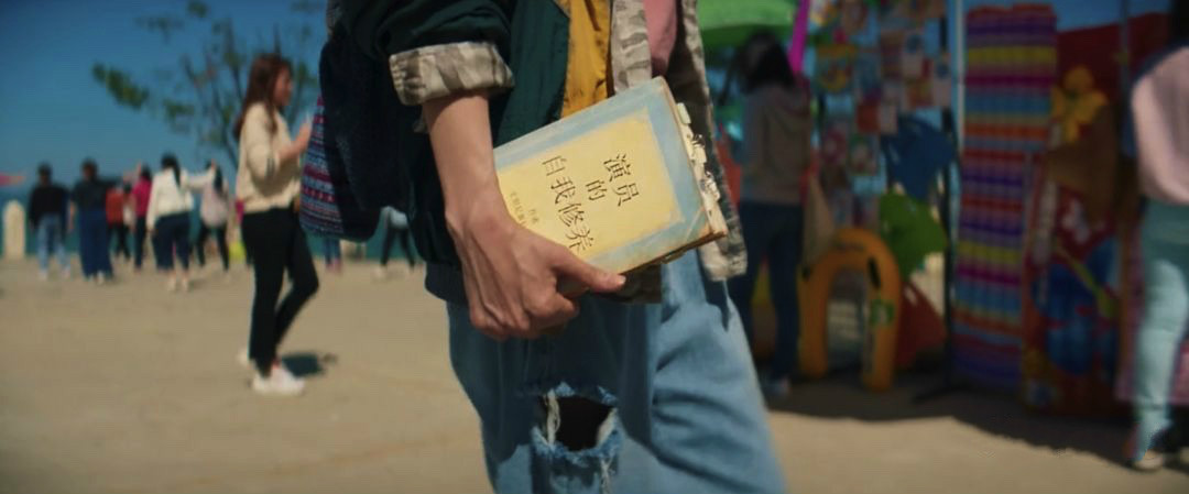 横店群演复工：“没我们什么事”，也要“挺过去”