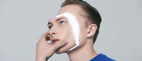 AI换脸热的隐忧，在这部剧成真