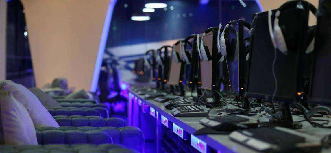 版号复批、超过1.8万家公司倒闭,游戏产业如何走出“寒冬”?