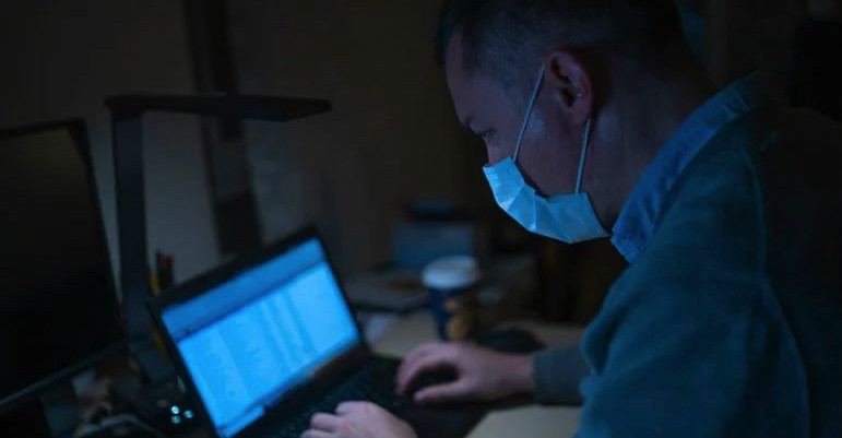 如何报道新冠疫情?前线记者们总结了十点经验