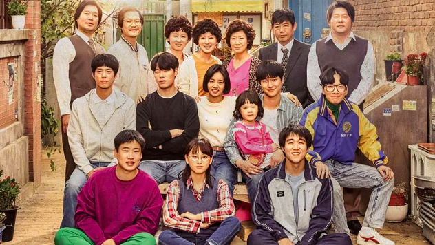 关于国产青春剧抄没抄《请回答1988》,观众又吵了起来