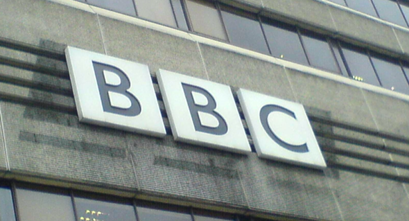 隔离期间怎么拍电视剧？BBC拍给你看