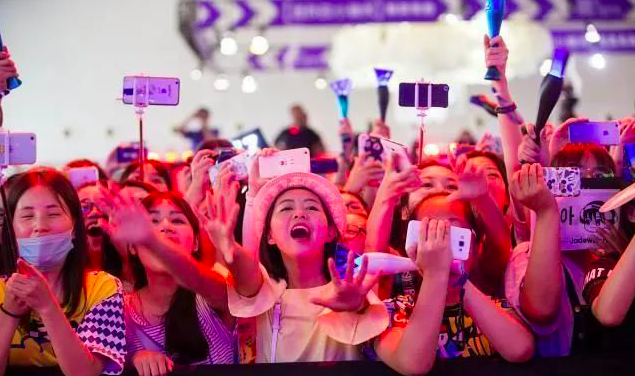 中国饭圈崩塌始末