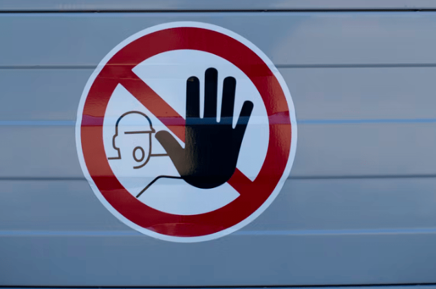 表情包坑惨职场人