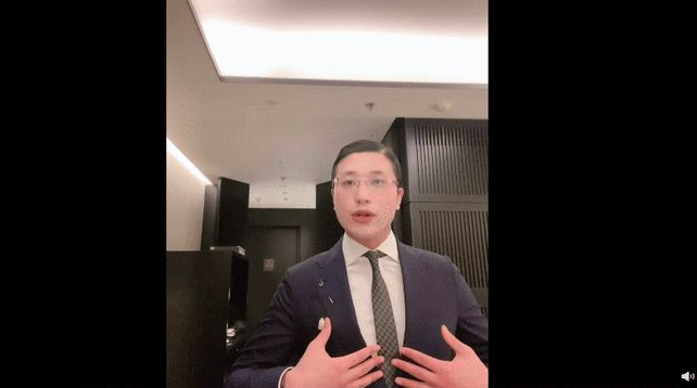 黑红丑红失去“炫”的舞台，人类高质量男性被禁言