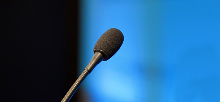 外媒称“听说”外国记者赴新疆采访有警察跟踪，中方：不存在