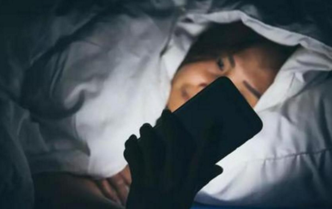 凌晨3点,我在抖音看“修驴蹄子”