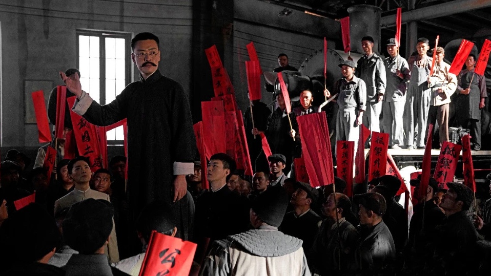 视听场：主旋律成爆款，是什么在“觉醒”？