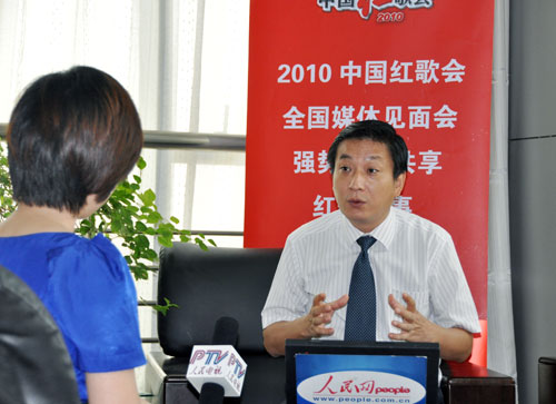 江西电视台副台长李建国