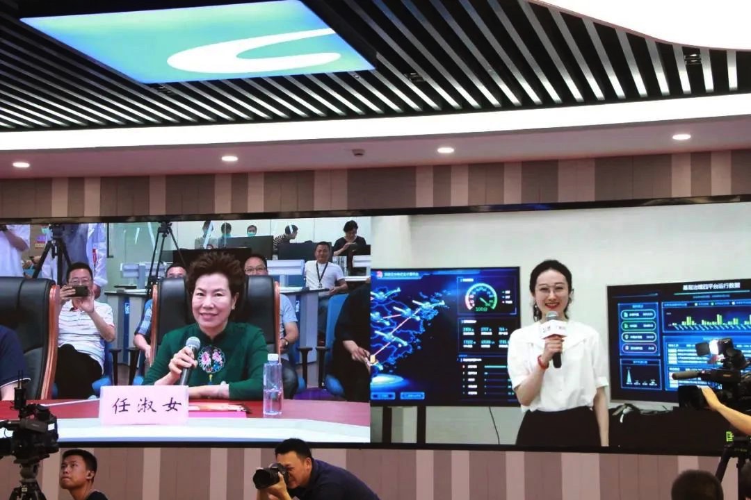 F7B5B1AB-2F8D-40B9-81A5-3B9C02929052