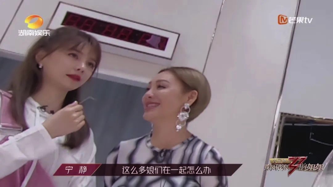 B3B2A5B4-CDD5-4140-AE37-44148699815C