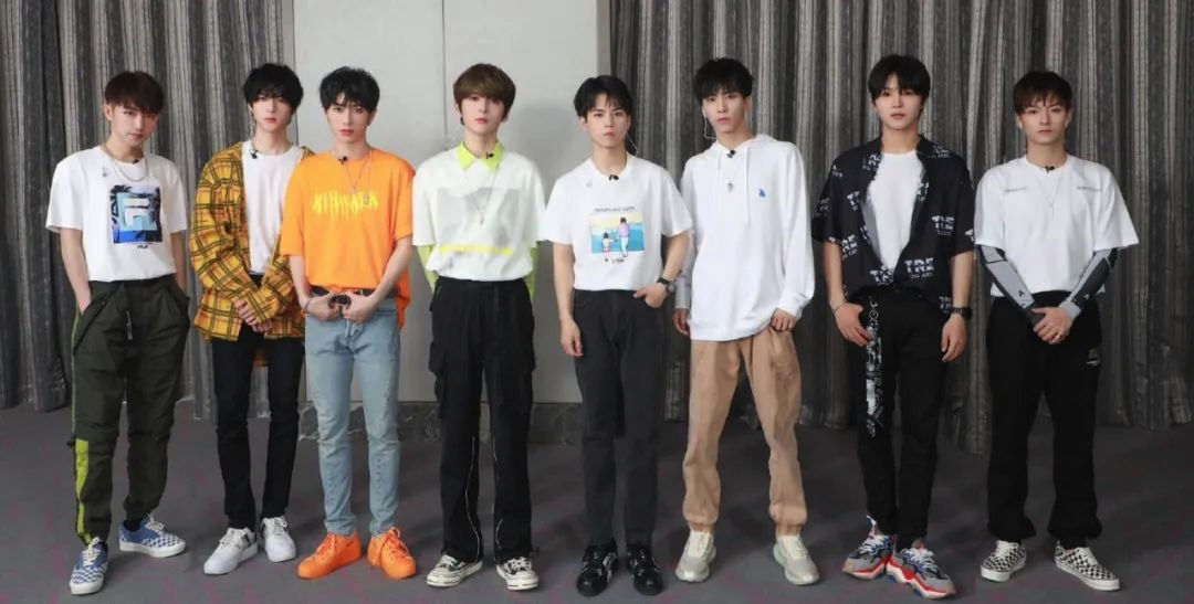 EAD46E8F-B8A2-424F-8D8E-9202AC43F41A