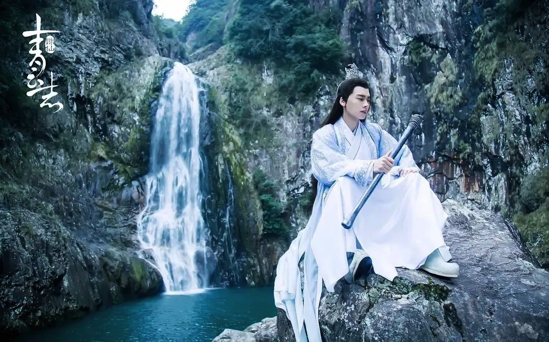 50D5329E-F728-4470-BB63-7DEE975DFBF4