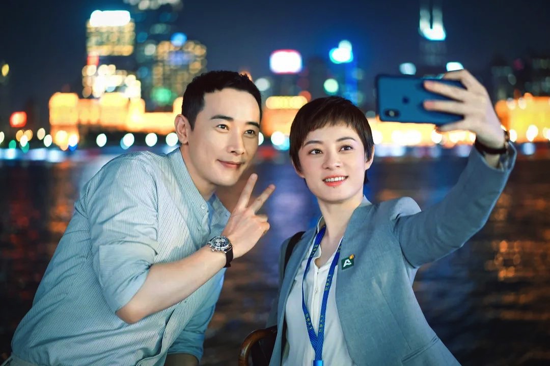 EF7E5406-02A2-4D4E-8BBF-A625395D6C7C