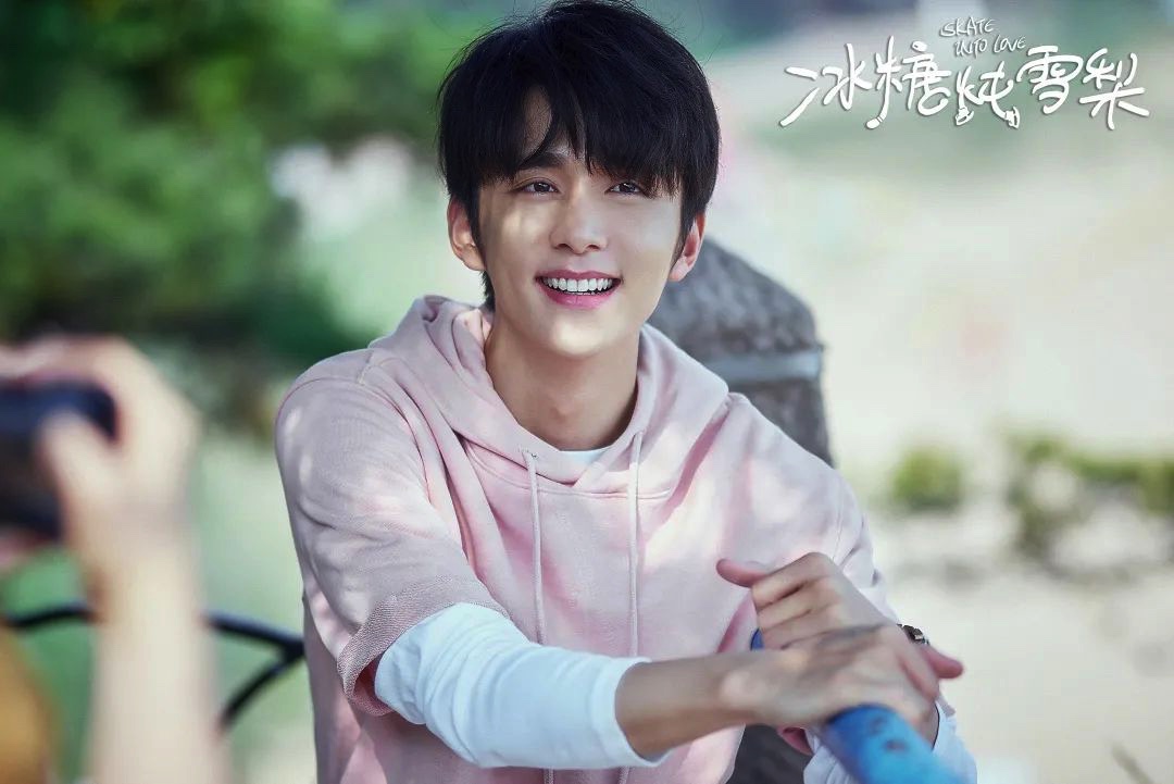 2AC6B3CC-0332-4549-BE7E-678A37FCE650