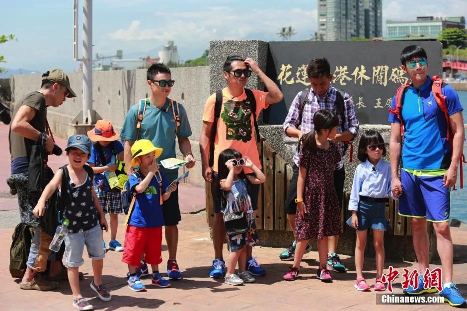 F74A1B86-D804-4912-9D92-8F34C593C1AC