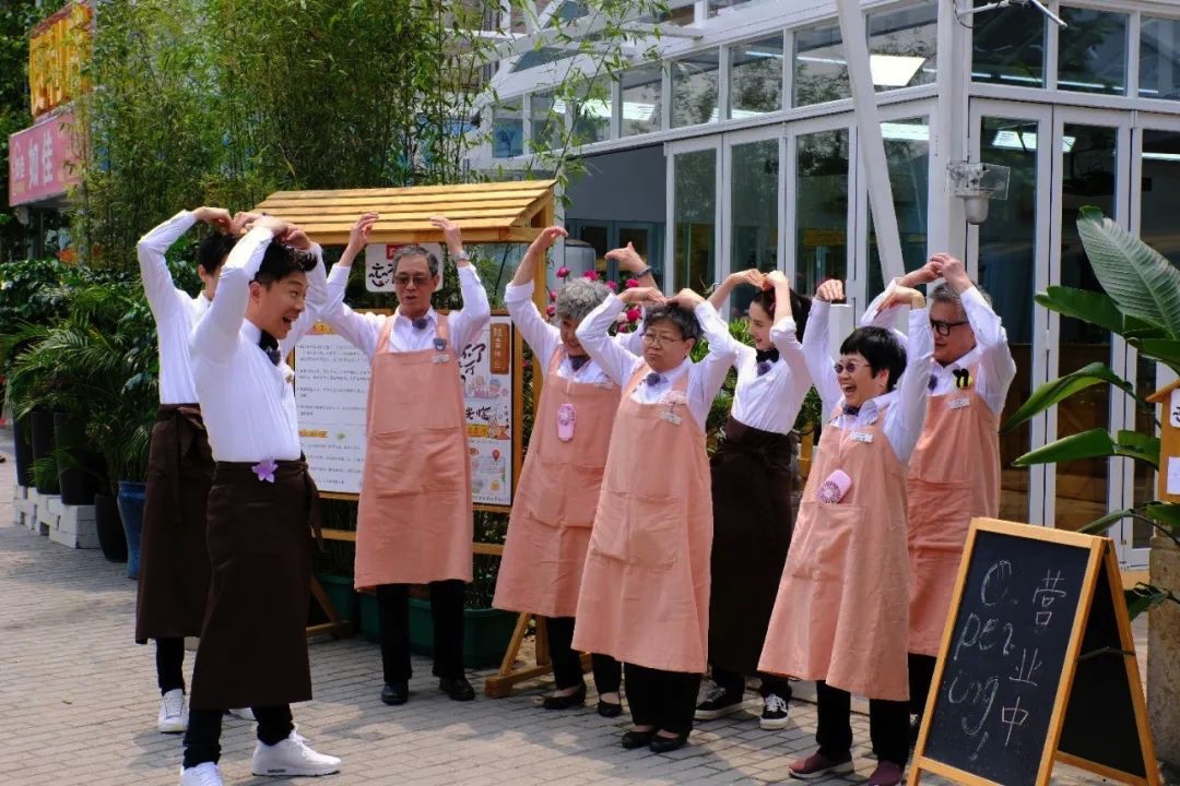 9B820BCA-62CA-4A1E-96C9-448EDE17F01A