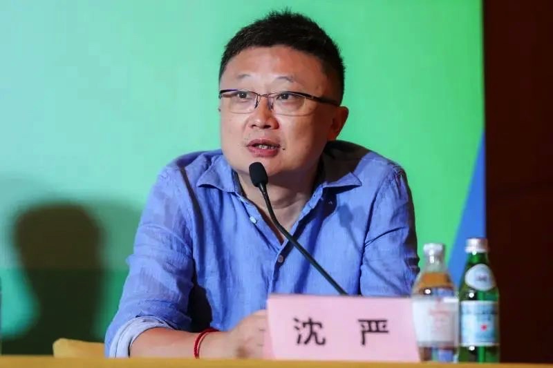 7125FB66-A7C4-4ECB-8CD2-8325C5DBC4F6