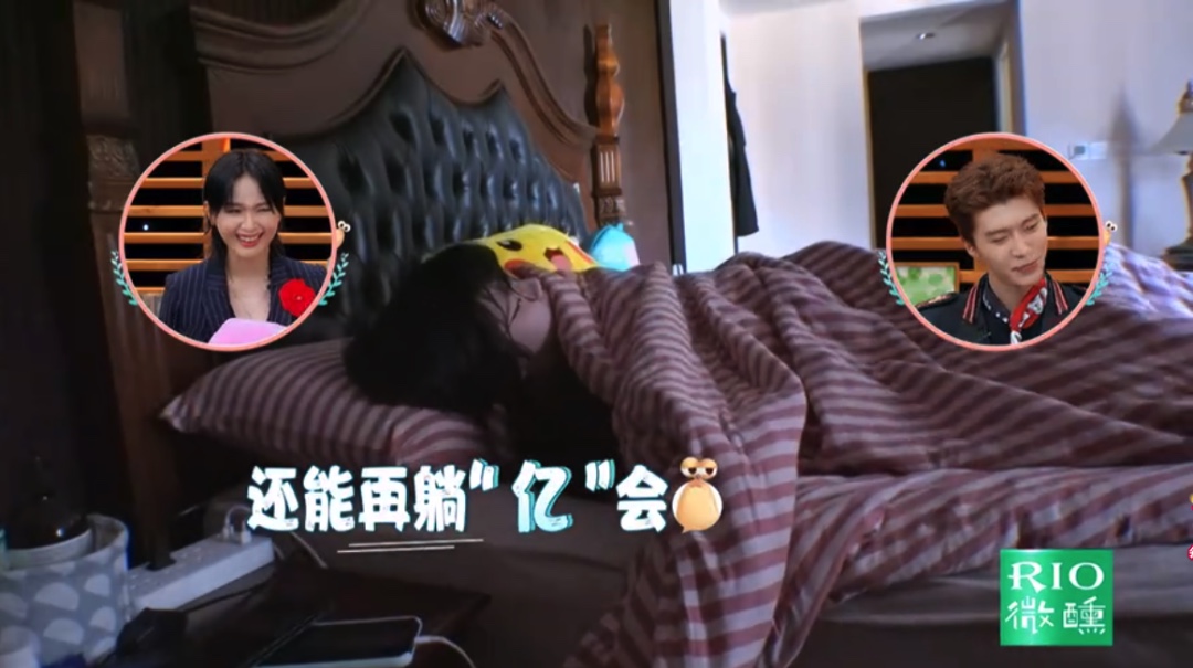 F0925305-DAFB-4622-82BB-8F52CA42BF27