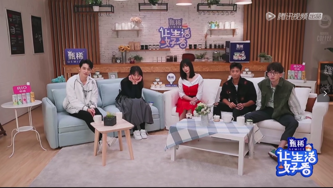 0F363D1E-DF36-40E0-AC83-B2D9DBFC8C83