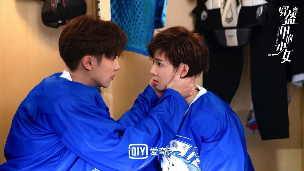 E69C5B44-5E03-4619-958B-759BB43776F5