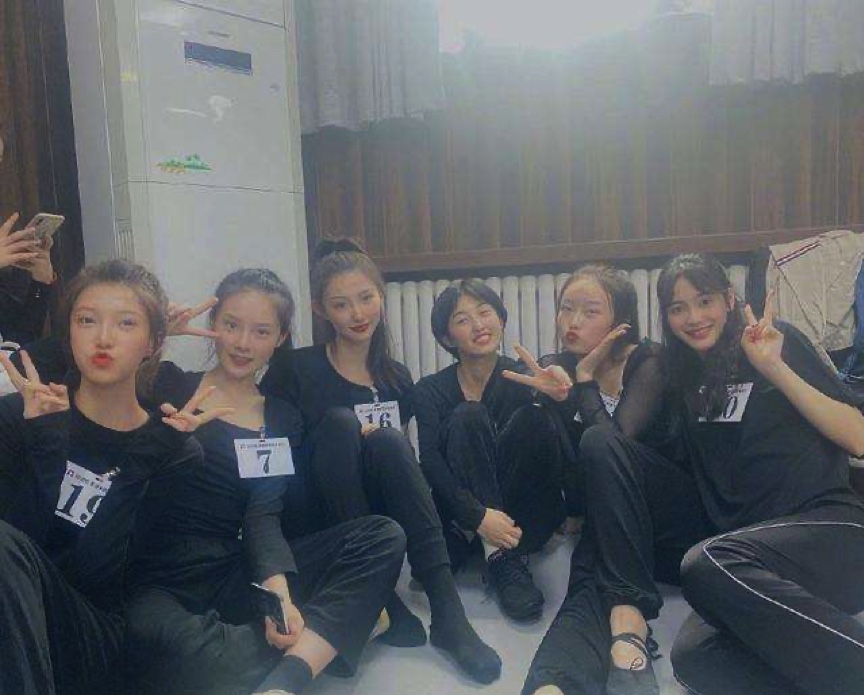 648144AE-F381-40B9-80D9-1D704595B128