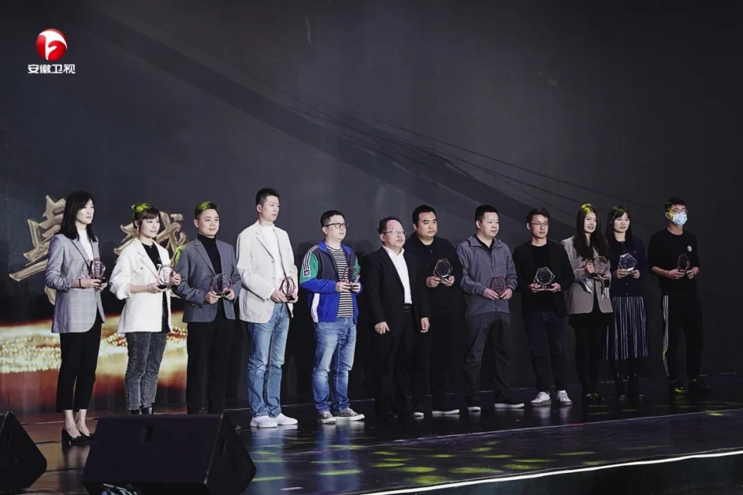 D4D7CFAF-87E4-4025-B2C8-CE9583A716E2