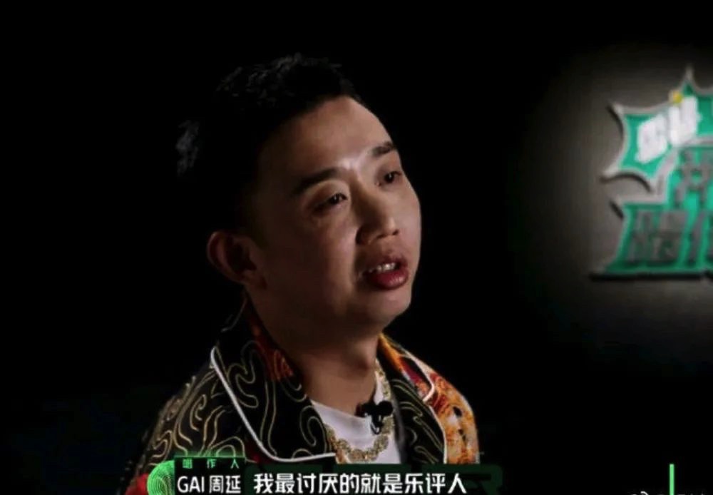 38939C79-FCEB-48EF-9397-D81E71734E69