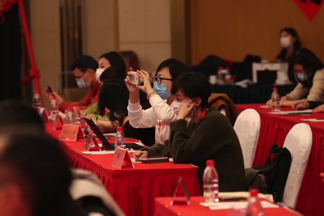 5FAF3FB5-42E6-428C-996C-F374D8312592