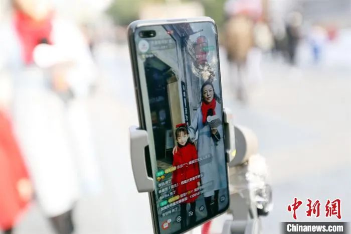 点击进入下一页