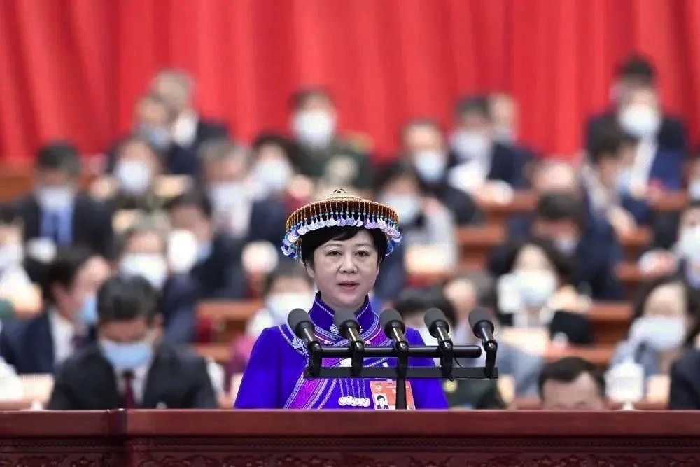 B82EFD16-996B-4DE8-A3F7-09A0E091A5C2