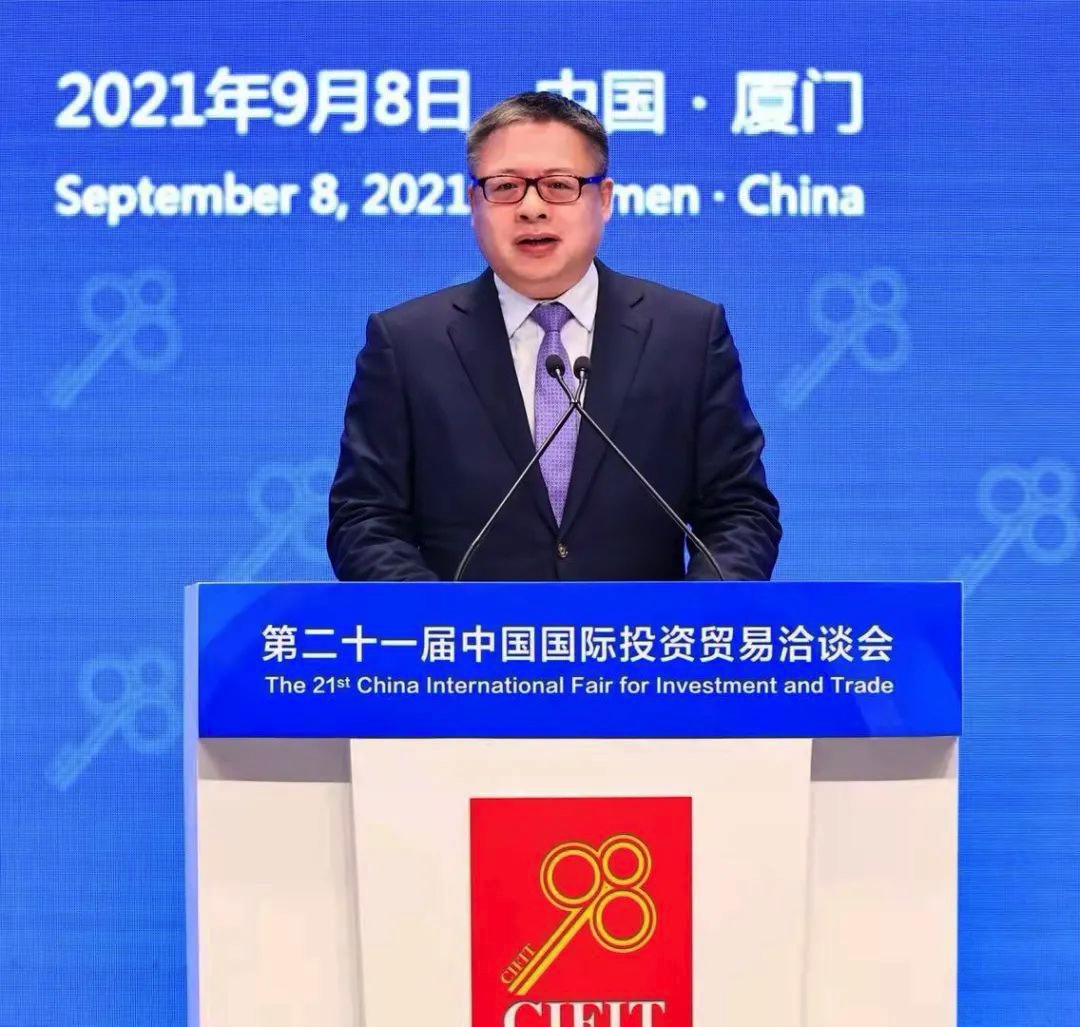 CFF79FEC-E574-4BAE-A239-7D789DE21369