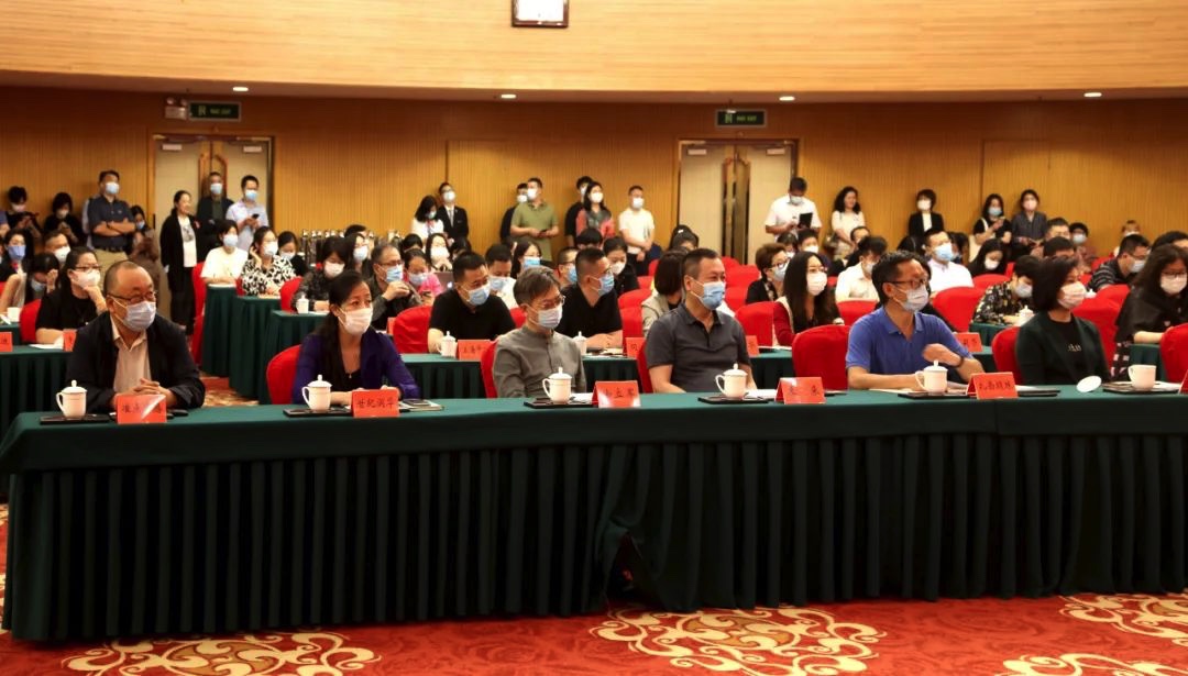 82155C82-E308-459B-829E-33F75C6C94B0