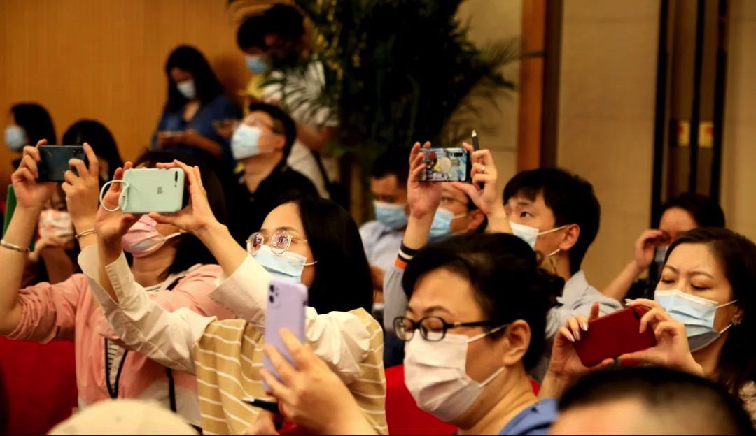 5A3CF322-BD6E-49DE-8624-9CA55EB04548