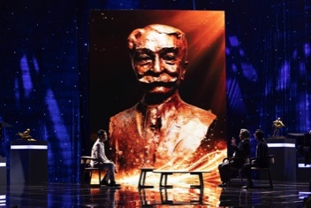 988A25DE-F59D-4A02-BF91-E428E9A1A504_4_5005_c