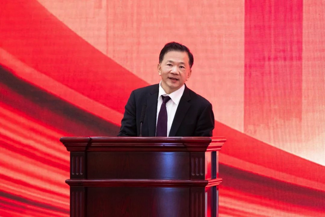 FE093585-FD9B-4164-8BC2-E8CBB10AAB28