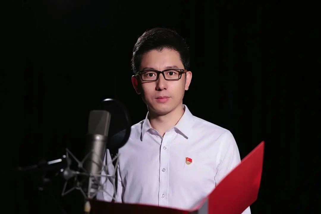 FDDE9CF5-5214-47EA-9A93-46A281CEA219