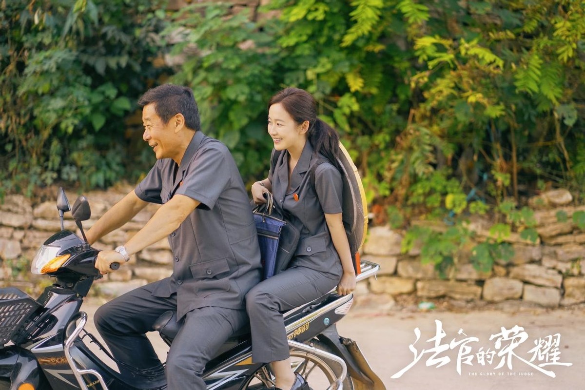 红果短剧出品《法官的荣耀》定档4月11日，入选“跟着微短剧来学法”推荐剧目